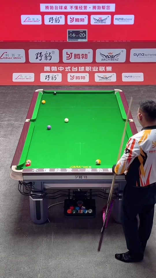 随着比赛的 随着比赛的