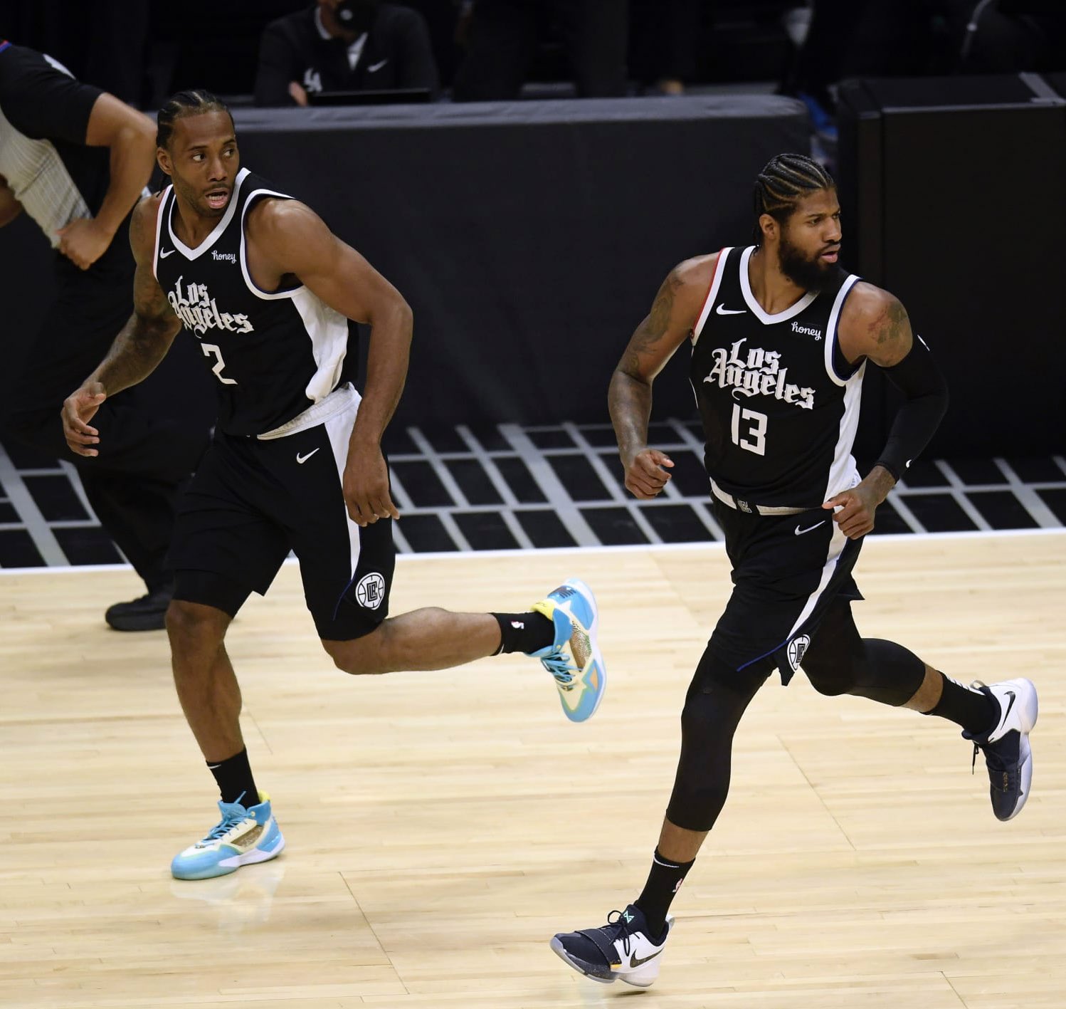 进而推动品 进而推动品